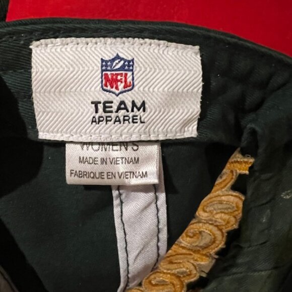 Green Bay Packers Fan Lot 6 Pc | Hoodie, Jacket, Cap, T-Shirts | Mens + Womens - Picture 9 of 13